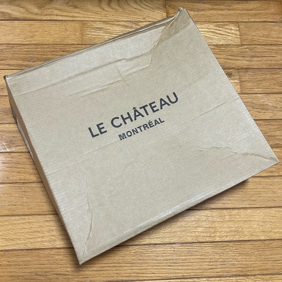 Le Chateau Leather Boots - Picture 7 of 8